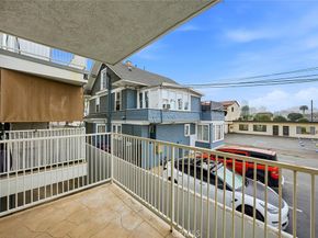 637 Atlantic 3, Long Beach CA 90802