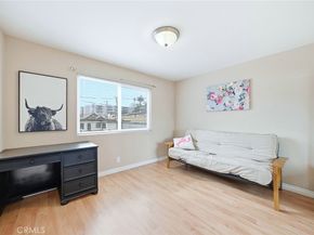 637 Atlantic 3, Long Beach CA 90802