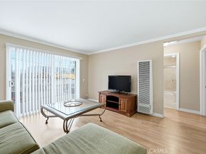 637 Atlantic 3, Long Beach CA 90802