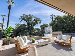 1215 S Orange Grove 5, Pasadena CA 91105