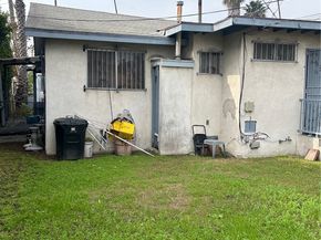 3644 10th Avenue, Los Angeles CA 90018