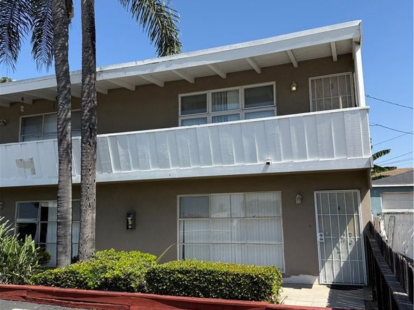 1651 E South, Long Beach CA 90805