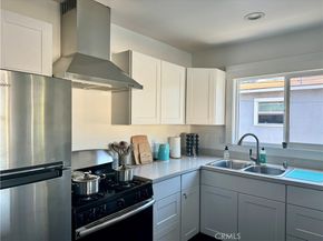 17 Bonito Avenue, Long Beach CA 90802