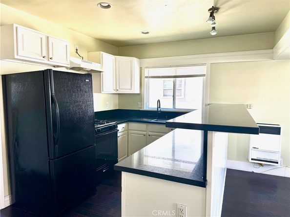 17 Bonito Avenue, Long Beach CA 90802