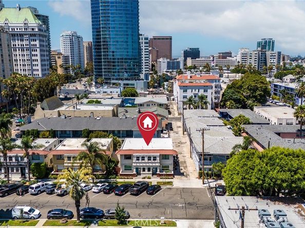 17 Bonito Avenue, Long Beach CA 90802