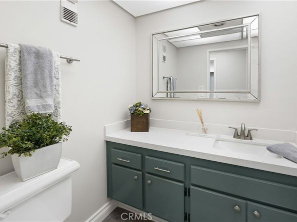 2601 E Ocean Boulevard 208, Long Beach CA 90803