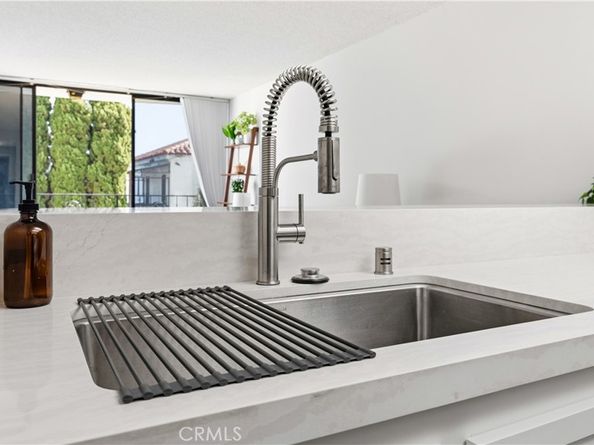 2601 E Ocean Boulevard 208, Long Beach CA 90803