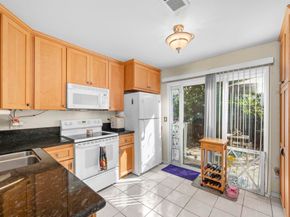 10158 Carefree Dr, Santee CA 92071