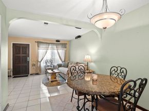 10158 Carefree Dr, Santee CA 92071