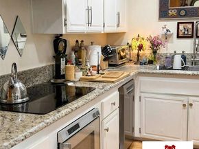 7975 Playmor Ter, San Diego CA 92122