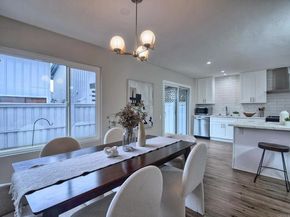 3274 Caminito Ameca, La Jolla CA 92037