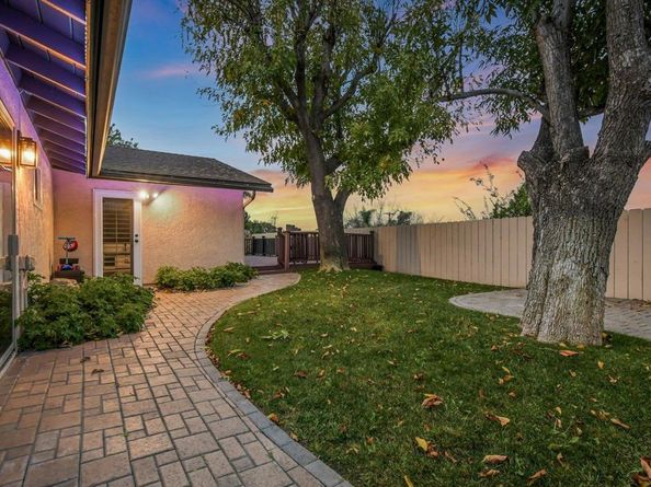 902 Monterey Ct, Chula Vista CA 91911