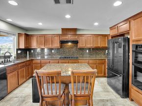 890 Via La Venta, San Marcos CA 92069