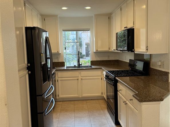 122 Via Contento, Rancho Santa Margarita CA 92688