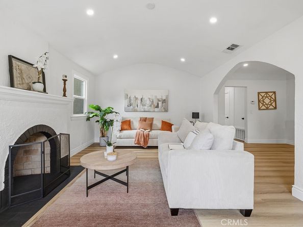 6119 Haas, Los Angeles CA 90047