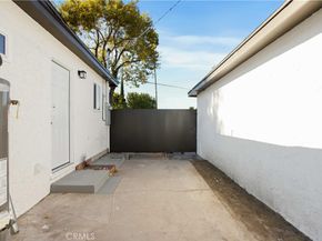 5201 Anahurst, South Gate CA 90280
