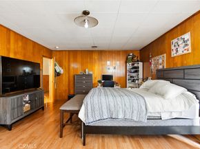 11992 Oxford, Hawthorne CA 90250