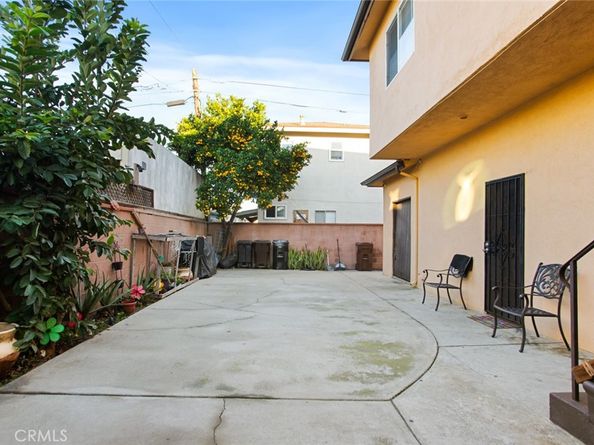 11992 Oxford, Hawthorne CA 90250