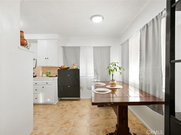 11992 Oxford, Hawthorne CA 90250