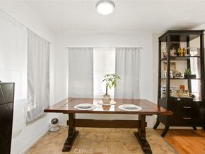 11992 Oxford, Hawthorne CA 90250