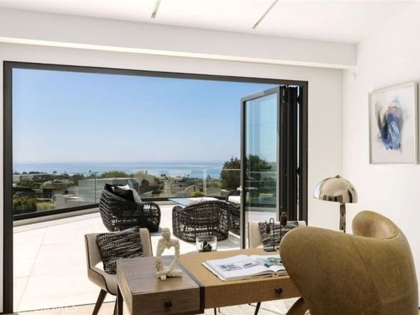 29600 Harvester, Malibu CA 90265