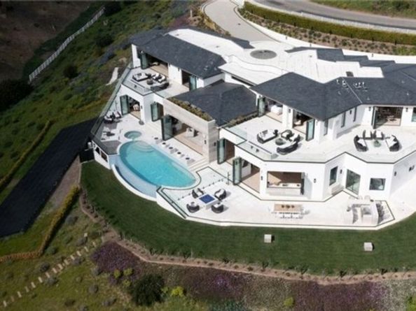 29600 Harvester, Malibu CA 90265