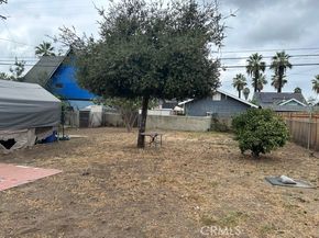 1063 N Gordon, Pomona CA 91768