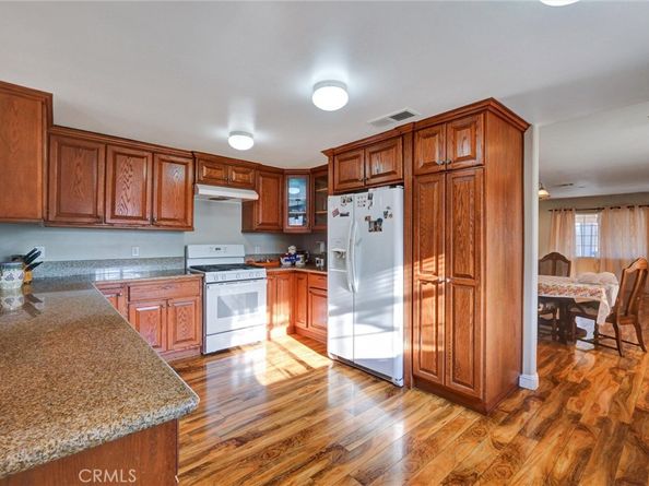 2435 Burkett, El Monte CA 91732