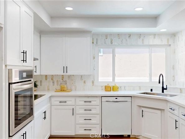 1354 Shadow Lane 201, Fullerton CA 92831