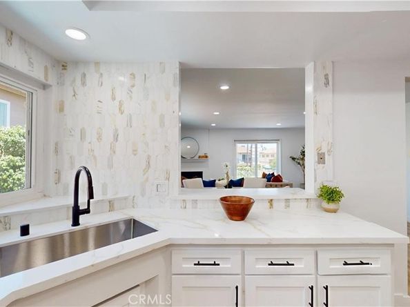 1354 Shadow Lane 201, Fullerton CA 92831