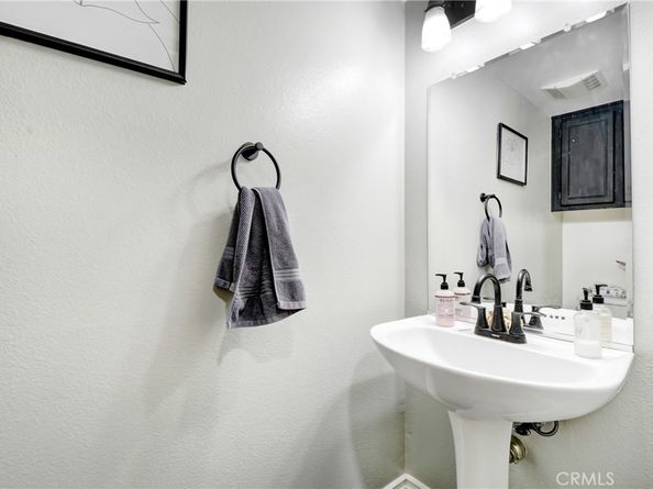 948 N Turner Ave #4, Ontario CA 91764