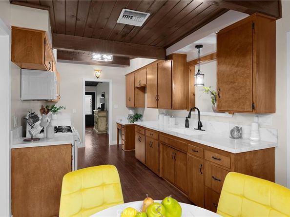 18018 E Ghent, Azusa CA 91702