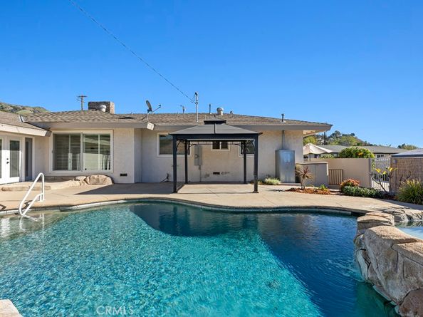 105 Country Club Court, Glendora CA 91741