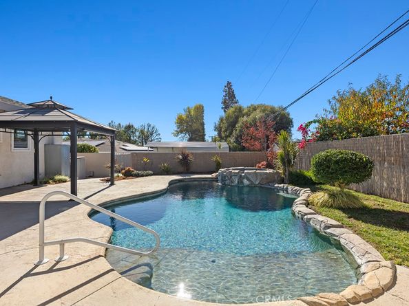 105 Country Club Court, Glendora CA 91741