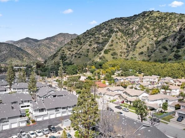 202 Evergreen Court, Azusa CA 91702