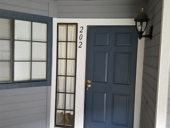 202 Evergreen Court, Azusa CA 91702