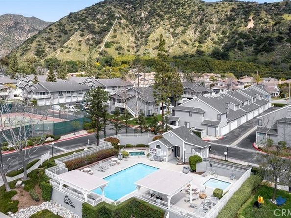 202 Evergreen Court, Azusa CA 91702