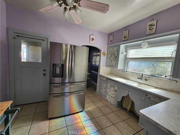 185 E La Verne Ave, Pomona CA 91767
