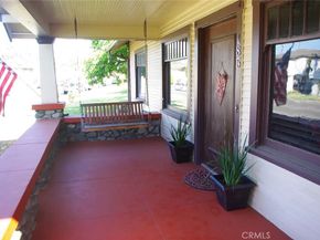 185 E La Verne Ave, Pomona CA 91767