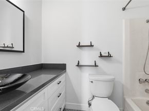 1422 Rock Glen 309, Glendale CA 91205