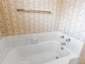 1317 N Brand 15, Glendale CA 91202