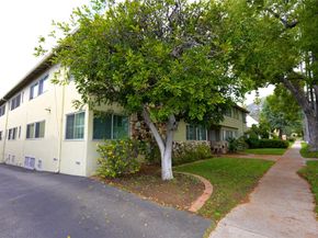 1317 N Brand 15, Glendale CA 91202
