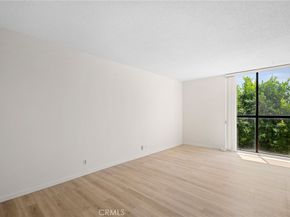 1305 N Columbus Avenue 109, Glendale CA 91202