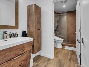 320 E Stocker 304, Glendale CA 91207