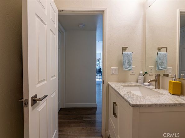 345 N Kenwood Street 104, Glendale CA 91206