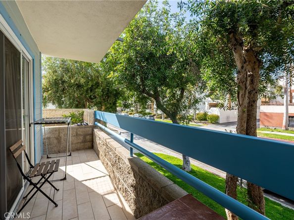 345 N Kenwood Street 104, Glendale CA 91206
