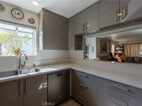 345 N Kenwood Street 104, Glendale CA 91206