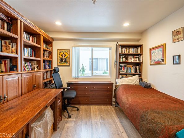 345 N Kenwood Street 104, Glendale CA 91206