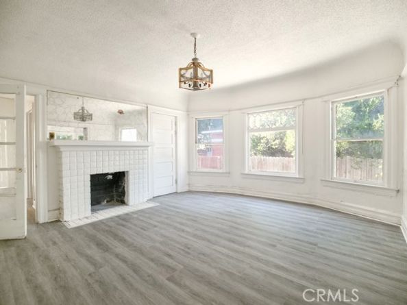 138 E 36th Place, Los Angeles CA 90011