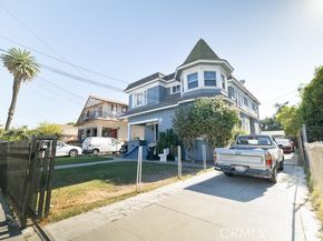 138 E 36th Place, Los Angeles CA 90011